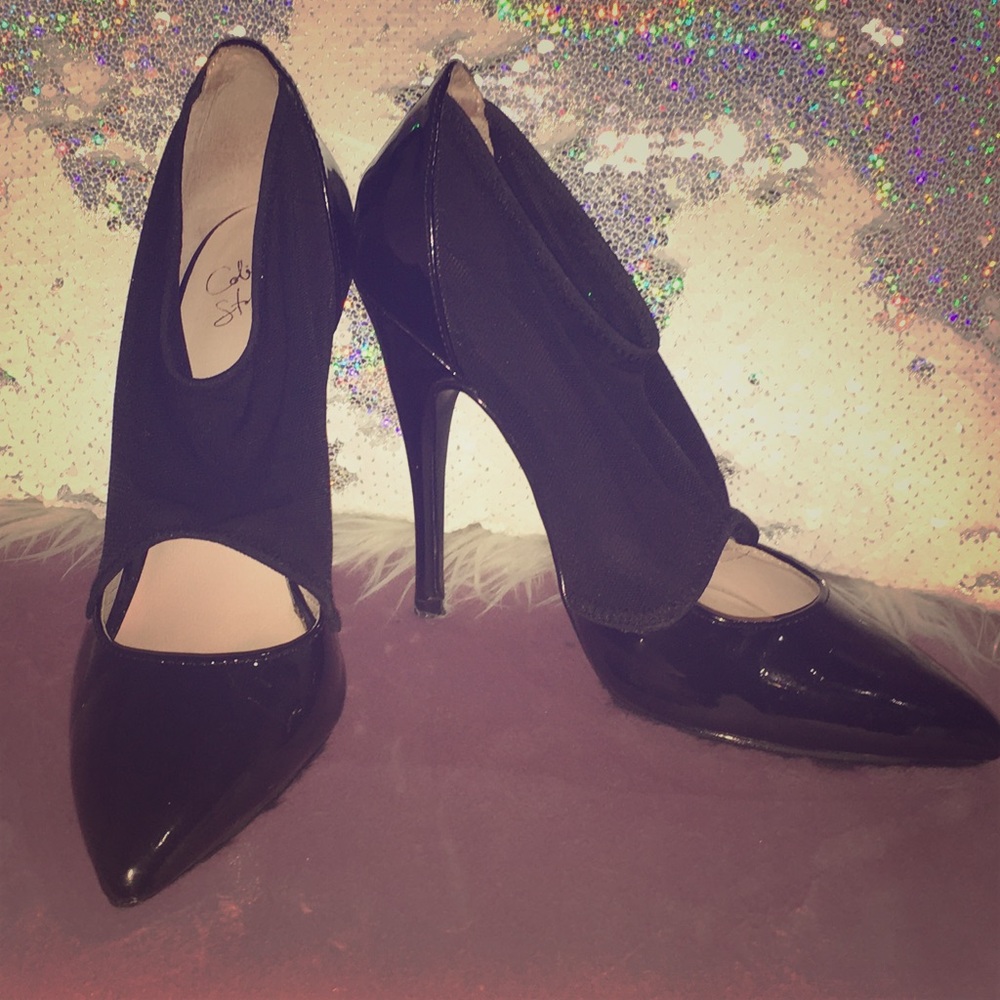 👠 💄 Mesh Banded Stilettos 💄👠